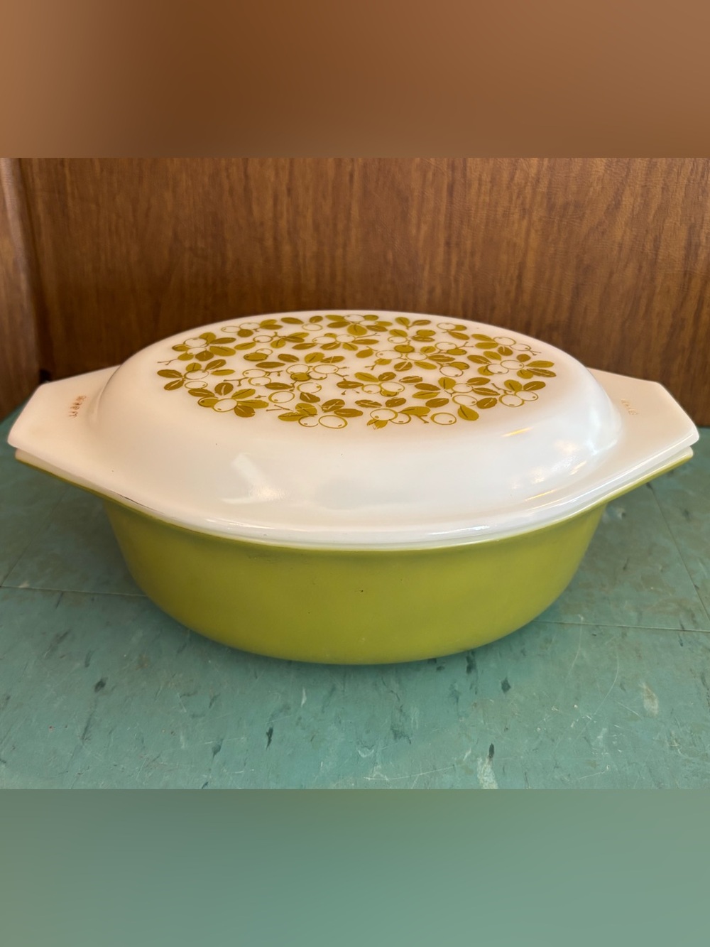 Vintage Pyrex Verde Green Olives Casserole Dish With Lid 043 1.5 qt